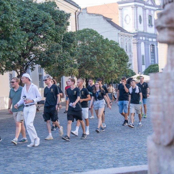 Felsooktatasi_evnyito_golyatura-0217